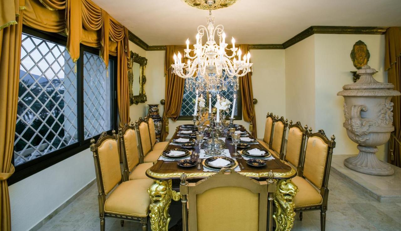 Royal Roman Empire Marbella Exterior photo