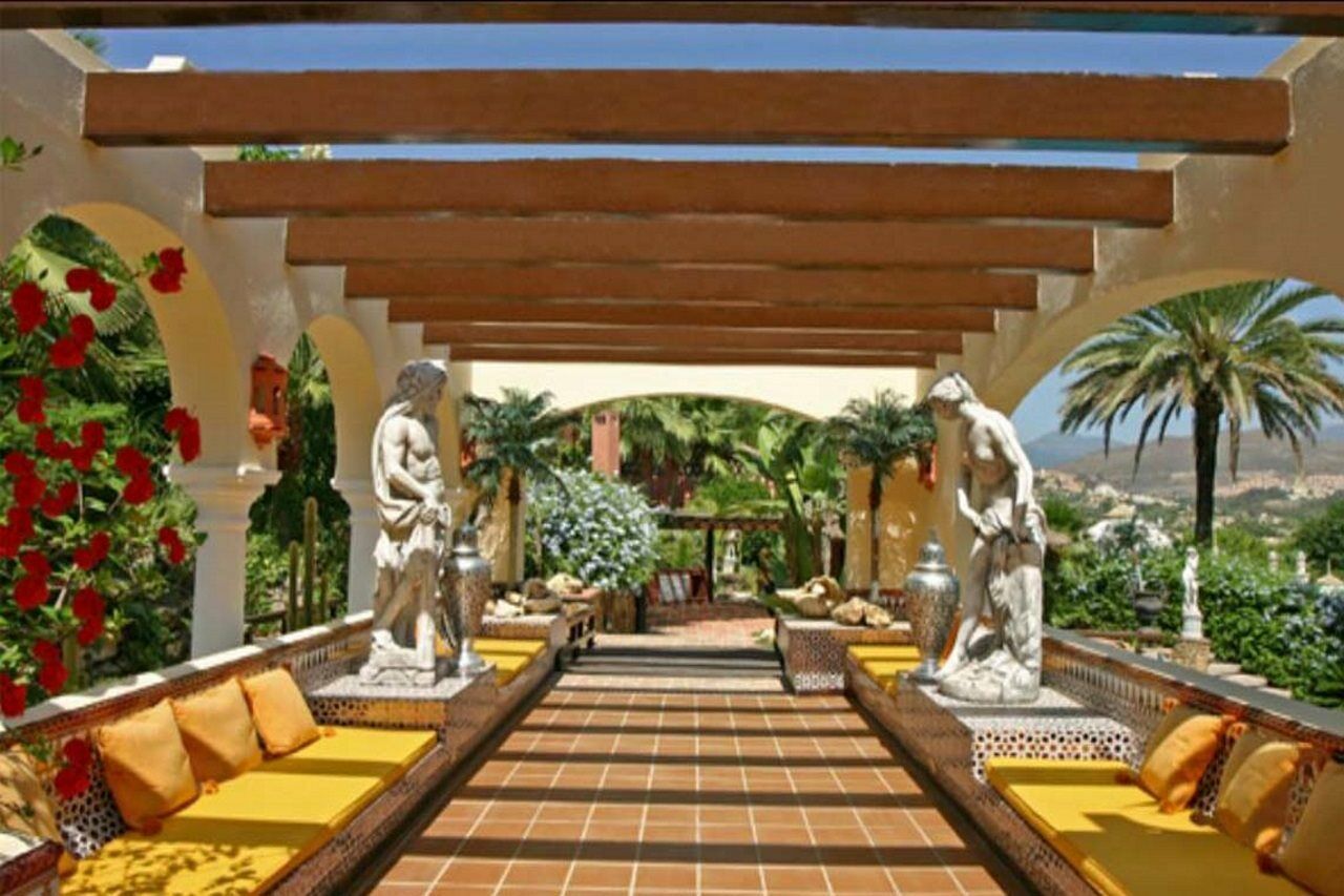 Royal Roman Empire Marbella Exterior photo