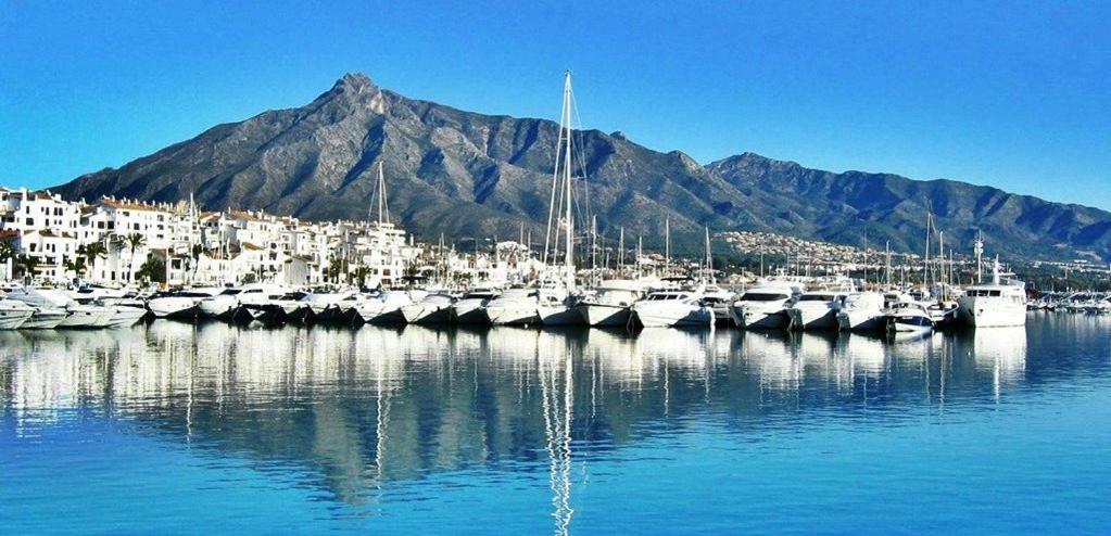 Royal Roman Empire Marbella Exterior photo
