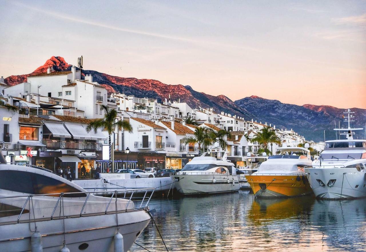 Royal Roman Empire Marbella Exterior photo